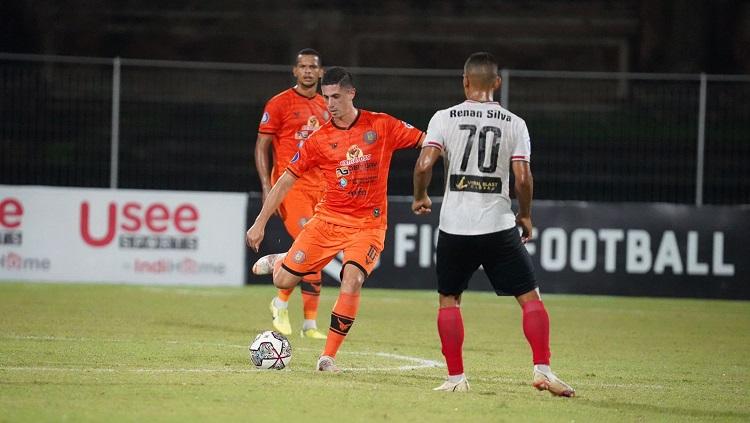 Aksi pemain andalan Persiraja Banda Aceh, Bruno Dybal, dalam pertandingan Liga 1.