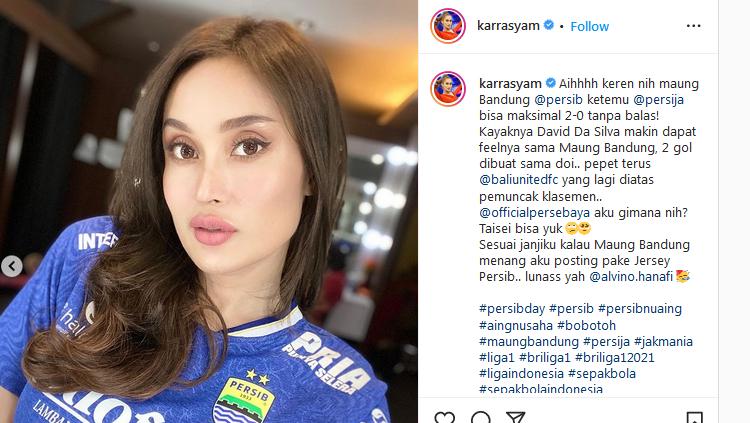 Presenter olahraga, Karra Syam, menunjukkan penampilan terkini usai kembali rajin workout di gym, hingga banjir keringat dan rambutnya terlihat lepek.