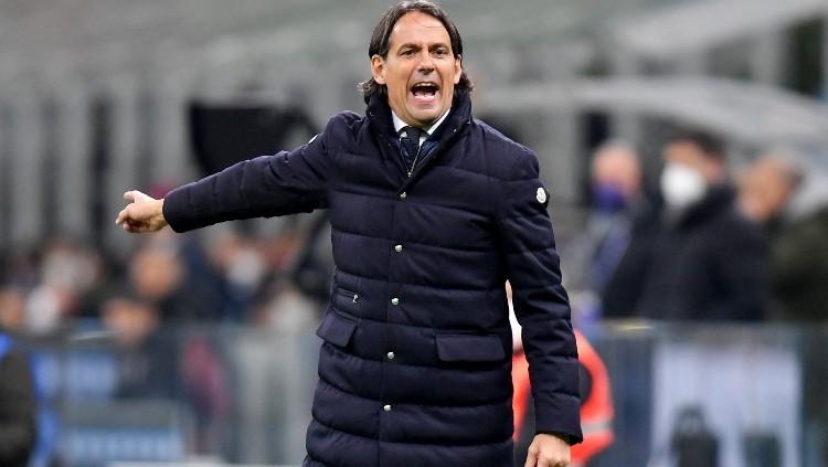 Aksi Simone Inzaghi di laga Inter Milan vs Salernitana (05/03/22). (Foto: REUTERS/Daniele Mascolo) - INDOSPORT