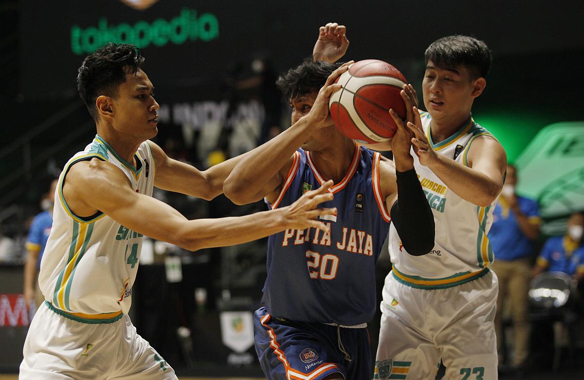 Satya Wacana takluk oleh Pelita Jaya 70-77 pada lanjutan IBL 2022 di Hall A Basket Senayan, Jakarta, Sabtu (12/03/22).