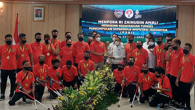 Timnas Amputasi Indonesia saat datang ke kantor Menpora, Zainudin Amali usai lolos ke Piala Dunia 2022 di Turki. - INDOSPORT
