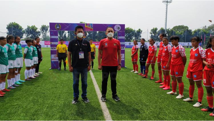Ketua Umum PSSI, Mochamad Iriawan, saat membuka Putaran Nasional Piala Pertiwi 2021-2022 di Lapangan Sabilulungan, Kabupaten Bandung, Jumat (18/03/22). Arif Rahman/INDOSPORT