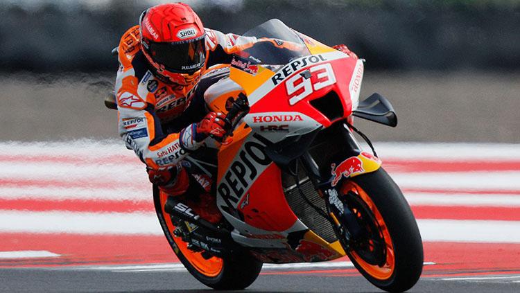 Pembalap Repsol Honda, Marc Marquez mampu tampil kencang saat menjalani tes di Misano, sekaligus menyinggung soal kabar dirinya bakal comeback di MotoGP Aragon 2022. - INDOSPORT