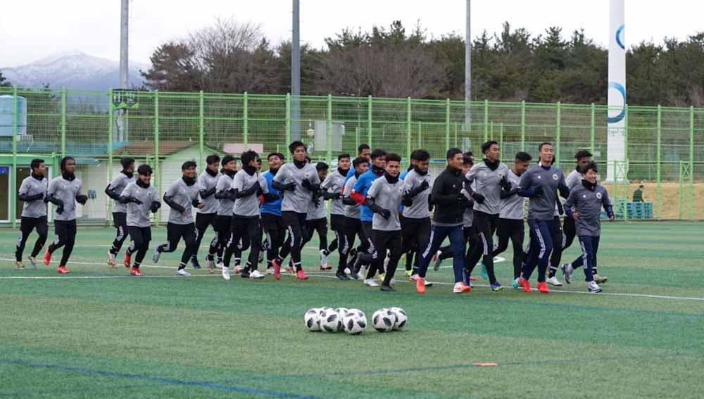 Latihan perdana Timnas U-19 di Kota Yeongdeok, Korea Selatan. Foto: PSSI - INDOSPORT
