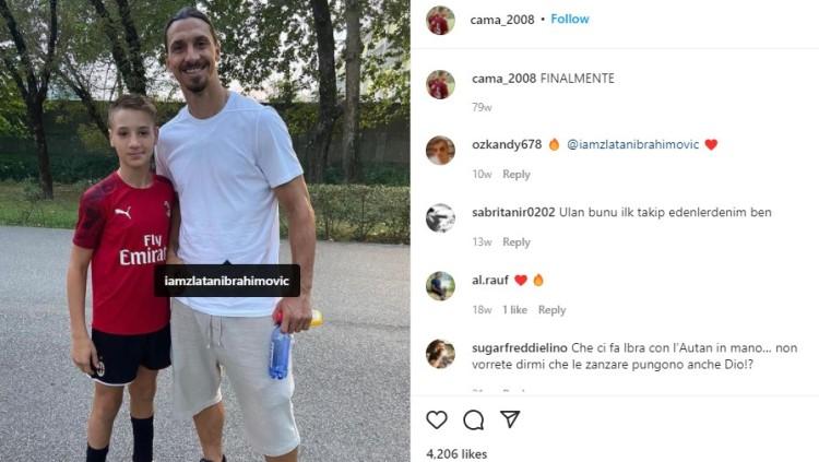 Francesco Camarda saat bersama Zlatan Ibrahimovic. Foto: instagram/cama_2008. - INDOSPORT