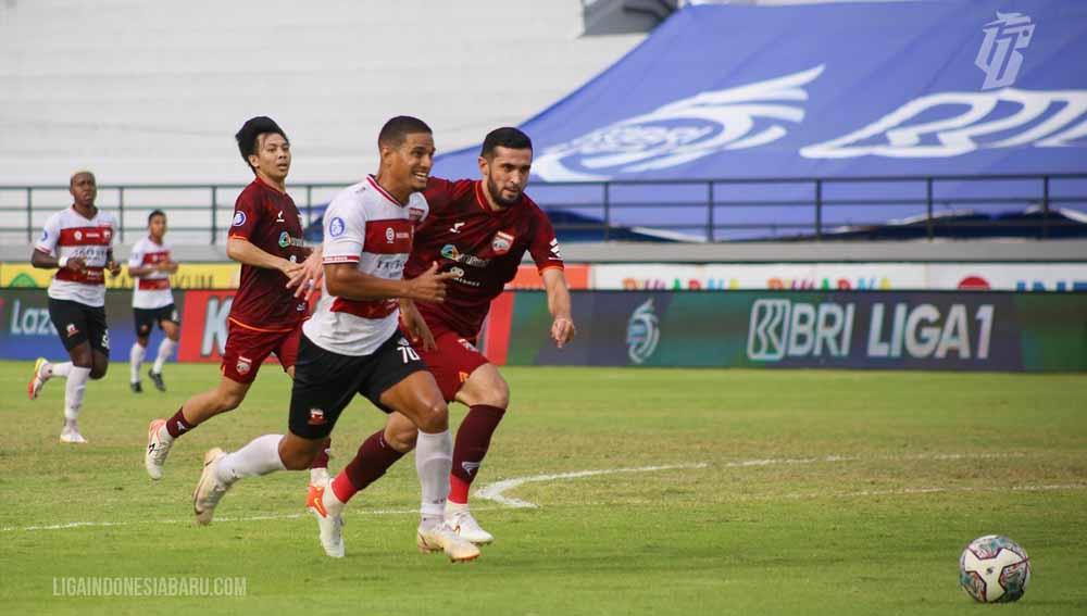 Laga antara Borneo FC vs Madura United di BRI Liga 1, Jumat (25/03/22). Foto: ligaindonesiabaru - INDOSPORT