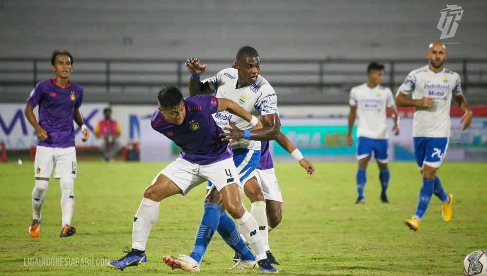 Laporan hasil pertandingan pekan ke-33 Liga 1 2021/2022 antara Persib Bandung vs Persik Kediri yang digelar pada Jumat (25/03/22) dengan skor akhir 0-0. Foto: ligaindonesiabaru