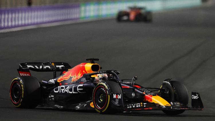 Aksi Pembalap Red Bull Max Verstappen di GP Arab Saudi - INDOSPORT