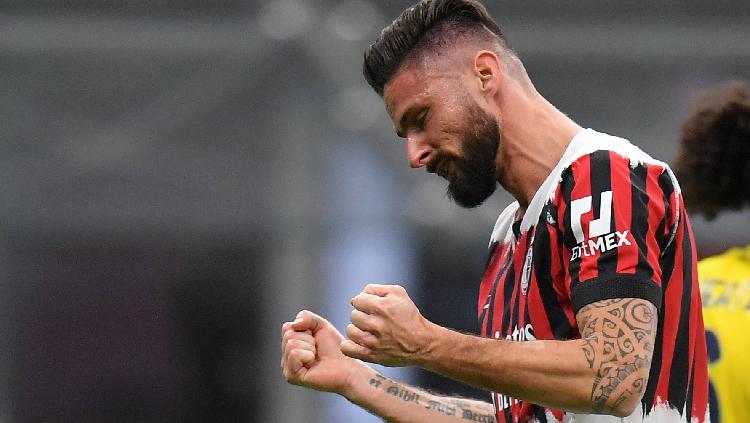Reaksi Olivier Giroud dari AC Milan REUTERS-Daniele Mascolo - INDOSPORT