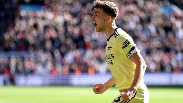 Selebrasi Kieran Tierney di laga Aston Villa vs Arsenal (19/03/22). (Foto: Reuters/Carl Recine)