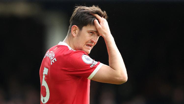 Pemain Manchester United, Harry Maguire saat menghadapi Everton Reuters-Carl Recine