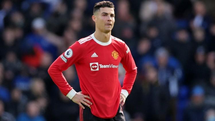 Indosport - Cristiano Ronaldo dan Manchester United tampaknya harus rela jika nantinya bermain di kasta ketiga, UEFA Conference League. (Foto: Reuters/Carl Recine)