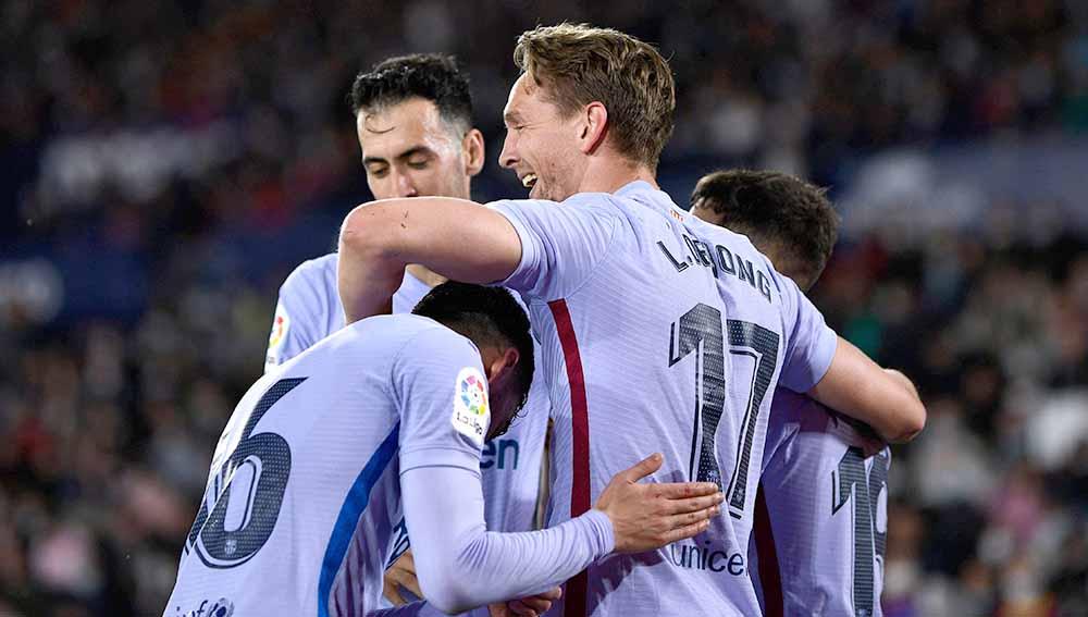 Tiga pemain pengganti jadi bintang kemenangan comeback dramatis Barcelona atas Levante di Liga Spanyol usai tertinggal lebih dulu. Siapa saja mereka? Foto: REUTERS/Pablo Morano
