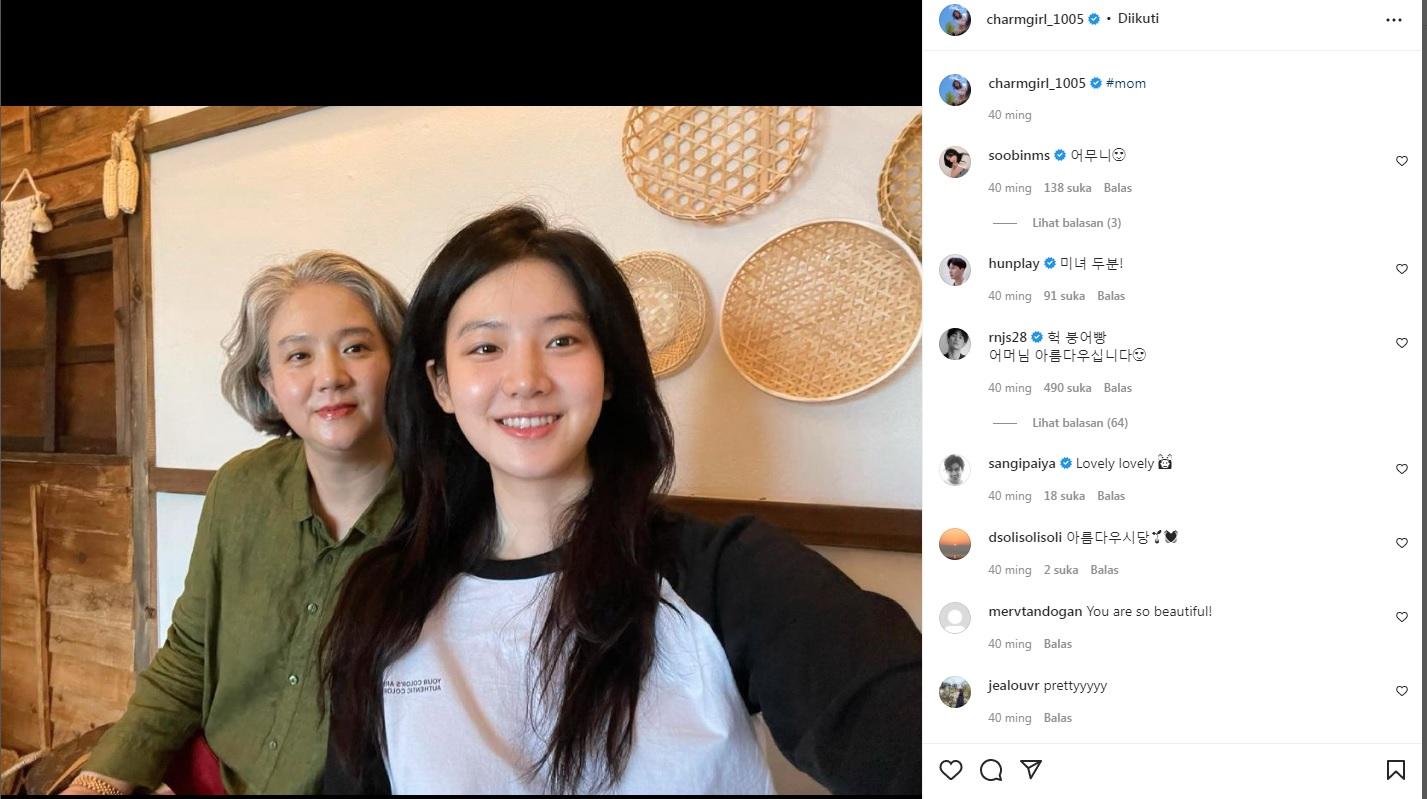 Di tengah keseruan turnamen Korea Masters 2022 pekan ini, aktris cantik dari Negeri Gingseng, Park Ju Hyun, mengaku berlatih keras demi menjadi pebulutangkis.