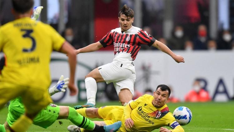 Sepak terjang Brahim Diaz bersama AC Milan kini sedang mendapat sorotan. Foto: REUTERS/Daniele Mascolo. - INDOSPORT