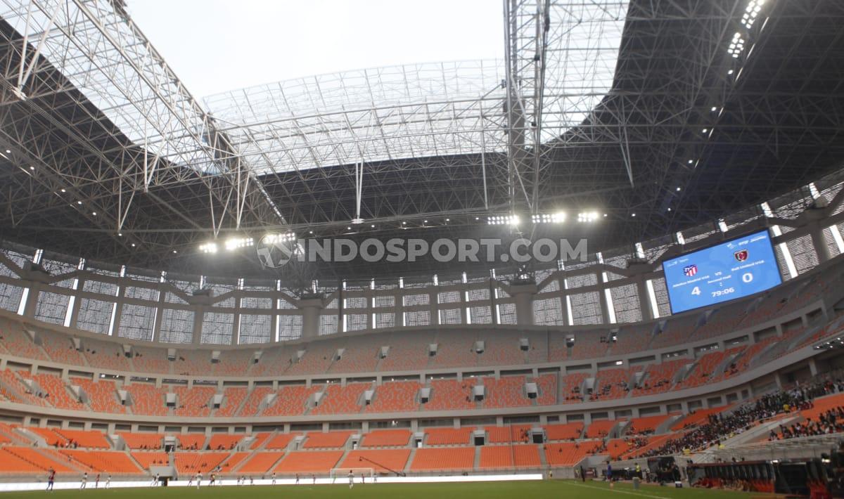 Suasana laga Atletico Madrid U-18 vs Bali United U-18 pada IYC di Stadion JIS, Rabu (13/04/21). Foto: Herry Ibrahim/Indosport.com