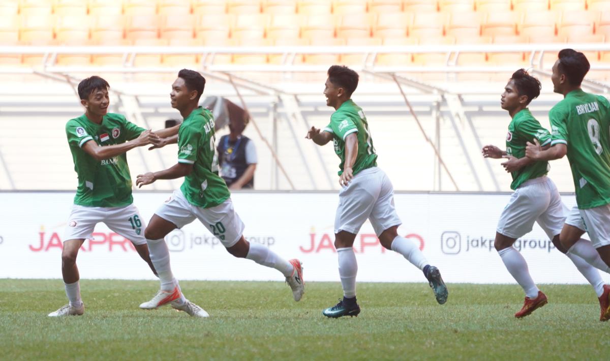Indonesia All Star berhasil mengalahkan Bali United U-18 dengan skor 3-0 pada laga kedua turnamen International Youth Championship (IYC) 2022 di Stadion JIS, Jumat (15/04/22). Foto: Official Photo IYC 2022 - INDOSPORT