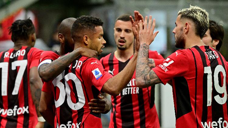 Jelang dibukanya bursa transfer musim panas, ada 8 pemain AC Milan yang masa depannya samar. Dari jumlah itu, siapa bertahan dan siapa bakal didepak?(REUTERS-Alberto Lingria)