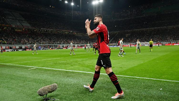 Penyerang AC Milan, Olivier Giroud bereaksi setelah diganti REUTERS-Alberto Lingria - INDOSPORT