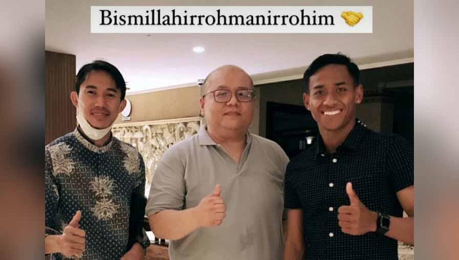 Bek Persita, Muhammad Toha bersama Yabes Tanuri selaku CEO Bali United. Foto: dokumen pribadi M. Toha
