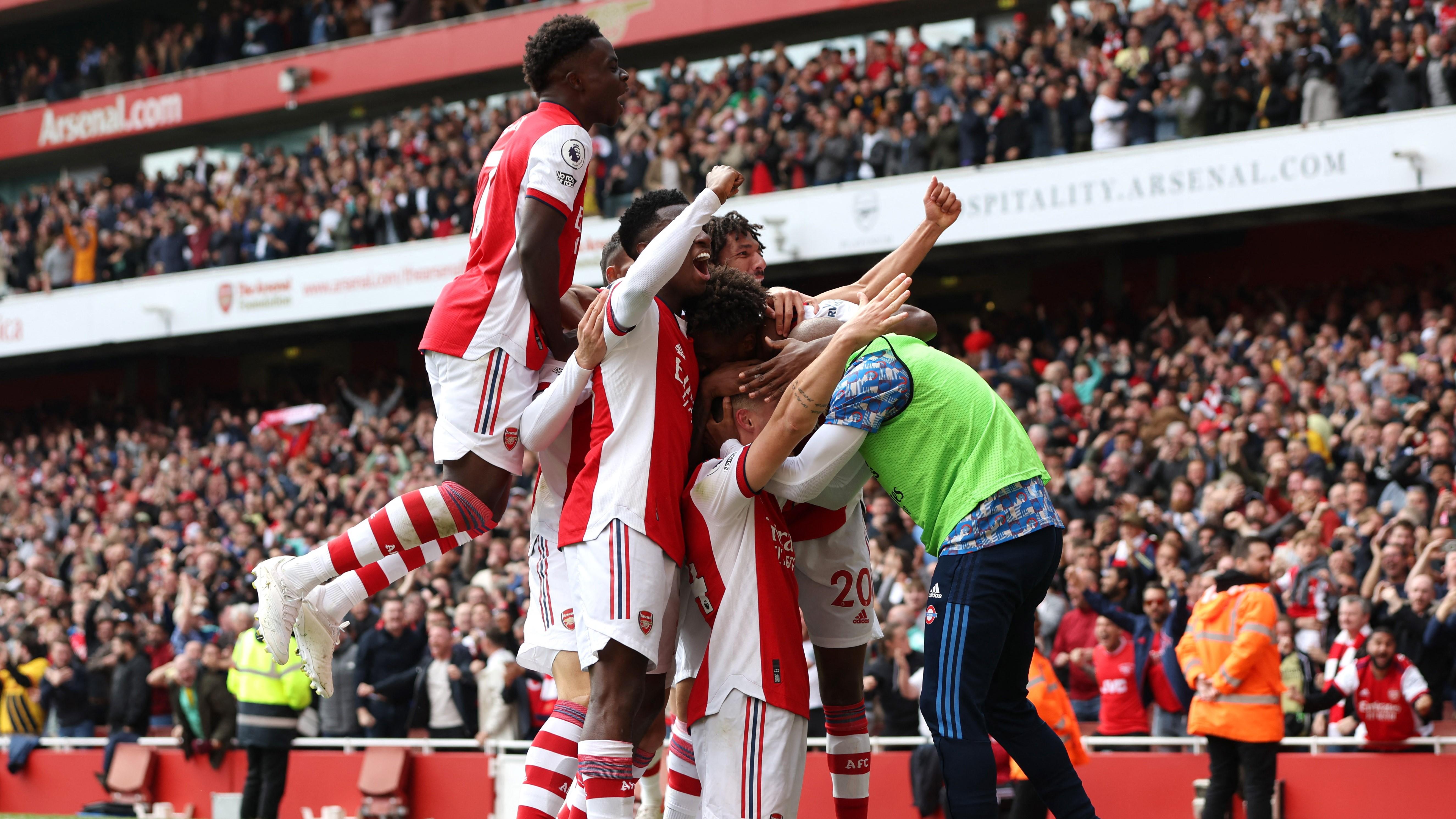 Jelang laga Liga Inggris Arsenal vs Liverpool, Mikel Arteta punya dua aset berharga yang tidak kalah hebat dari Virgil van Dijk dan Roberto Firmino. Foto: REUTERS/Paul Childs.