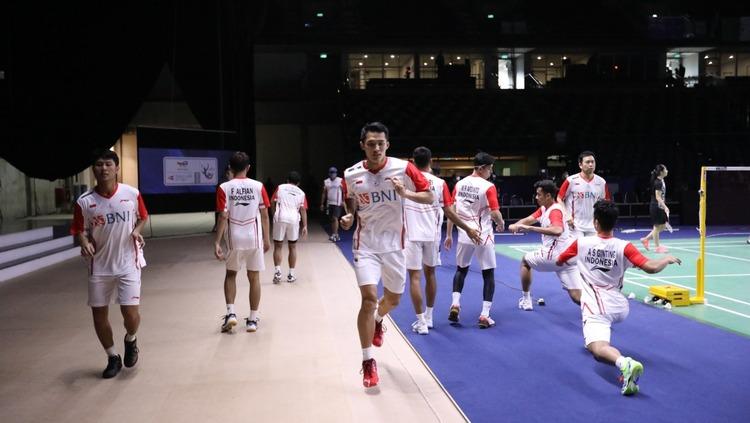 Tim Indonesia menjajal lapangan Impact Arena jelang Piala Thomas dan Uber 2022.