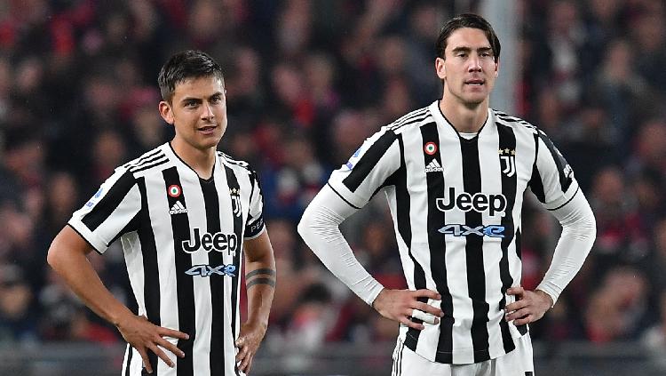 Reaksi pemain Juventus, Dusan Vlahovic dan Paulo Dybala REUTERS-Jennifer Lorenzini - INDOSPORT