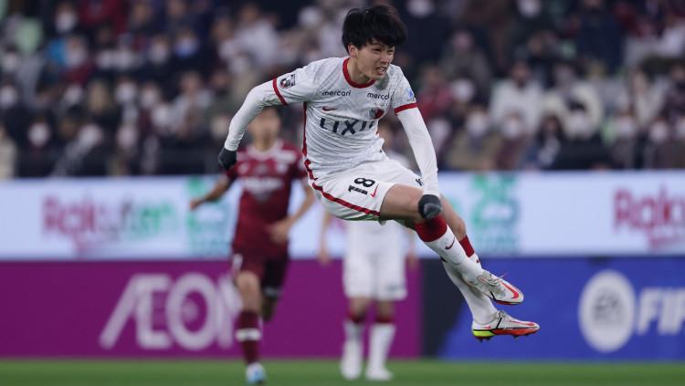 Pemain Kashima Antlers sekaligus striker Timnas Jepang, Ayase Ueda. Foto: Dok. J-League - INDOSPORT