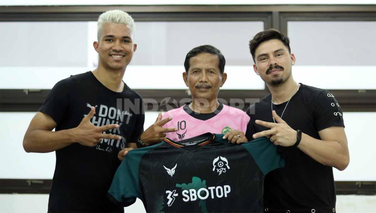 Pelatih Persikabo 1973, Djadjang Nurdjaman, mewanti-wanti kepada seluruh suporter klub Liga 1 Indonesia dalam memberikan dukungan kepada klub tercintanya. Foto: Zainal Hasan/Indosport.com