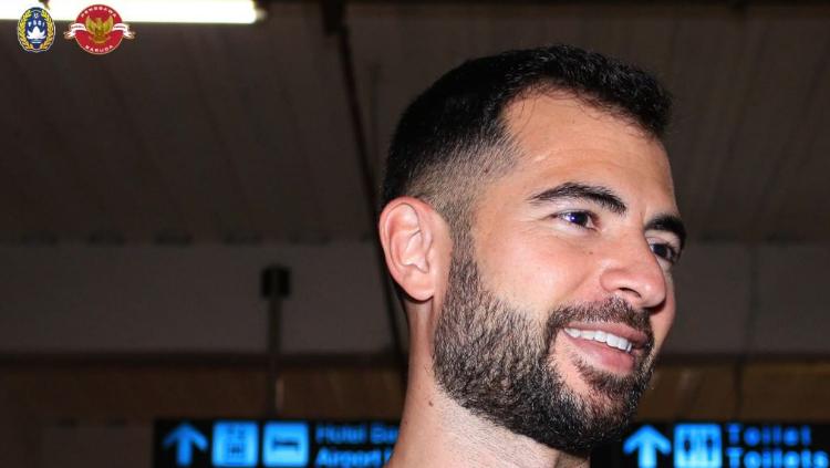 Vocket FC membahas bagaimana kemarahan suporter timnas Indonesia usai mengetahui Jordi Amat pindah ke Johor Darul Ta'zim bisa membuatnya batal dinaturalisasi.