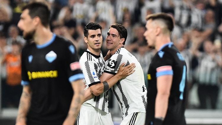 Dusan Vlahovic dan Alvaro Morata berselebrasi di laga Juventus vs Lazio (REUTERS/Massimo Pinca)