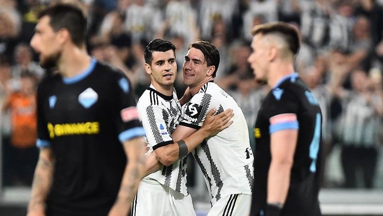 Dusan Vlahovic dan Alvaro Morata berselebrasi di laga Juventus vs Lazio (REUTERS/Massimo Pinca) - INDOSPORT