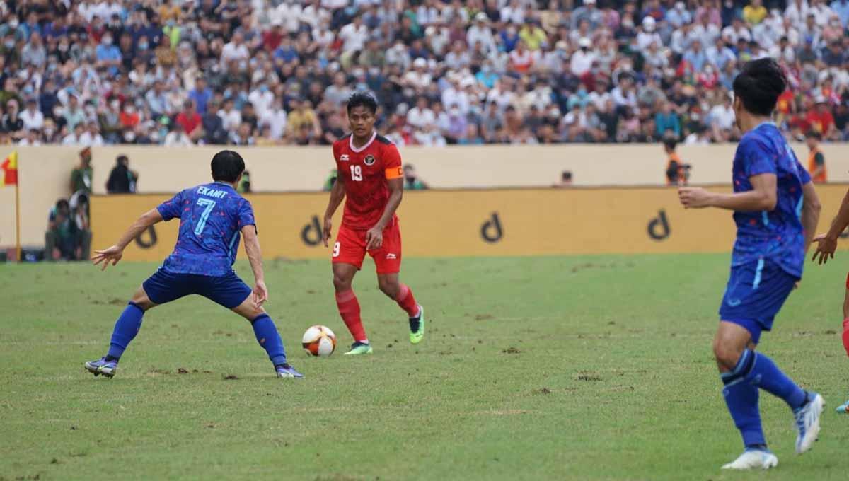 Indosport - Pertandingan Semifinal SEA Games antara Timnas Indonesia U-23 vs Thailand. Foto: PSSI