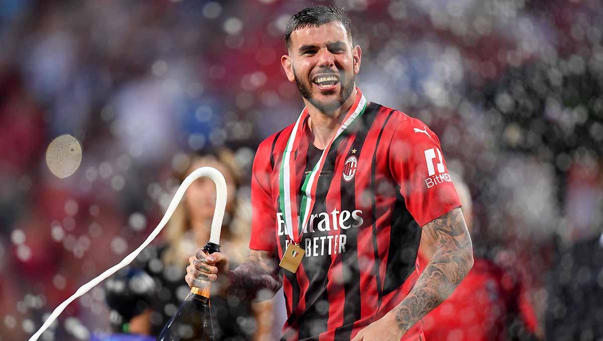 AC Milan kabarnya ingin gantikan Theo Hernandez dengan Quilindschy Hartman di bursa transfer 2024. Foto: REUTERS/Daniele Mascolo. - INDOSPORT