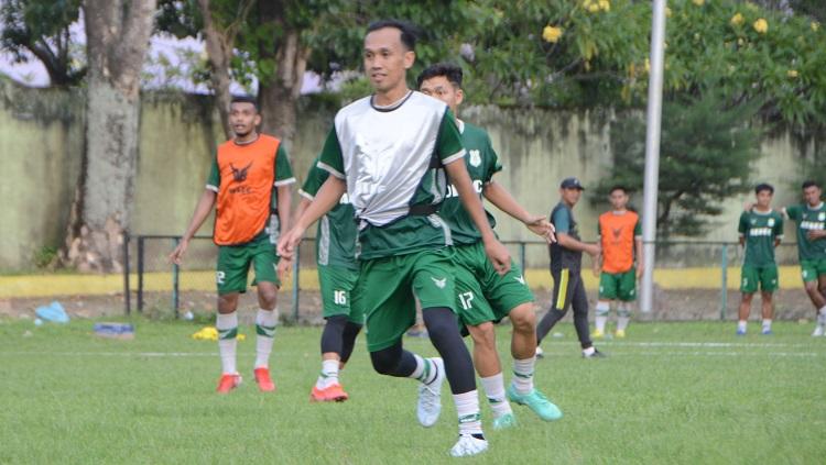 Pelatih kepala PSMS Medan, I Putu Gede, menyambut baik sosok Ichsan Pratama yang kembali berseragam PSMS untuk Liga 2 2022. (Aldi Aulia Anwar/INDOSPORT) - INDOSPORT