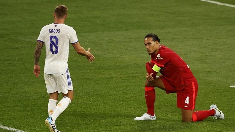 Sepak bola menjadi salah satu cabang olahraga yang sangat diminati. Oleh sebab itu, perlu diketahui istilah-istilah dalam dunia sepak bola. (REUTERS/Gonzalo Fuentes)