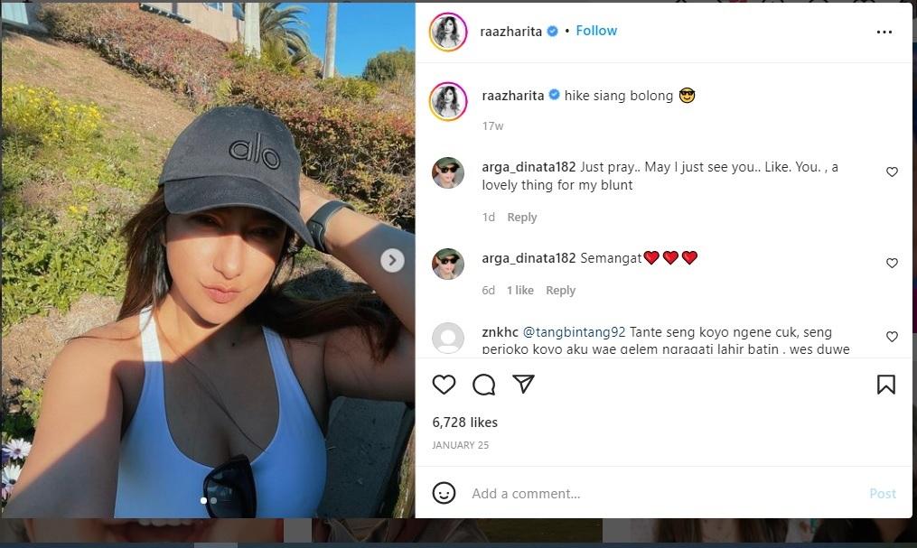 Artis Indonesia, Rahma Azhari, pendukung setia Liverpool. - INDOSPORT