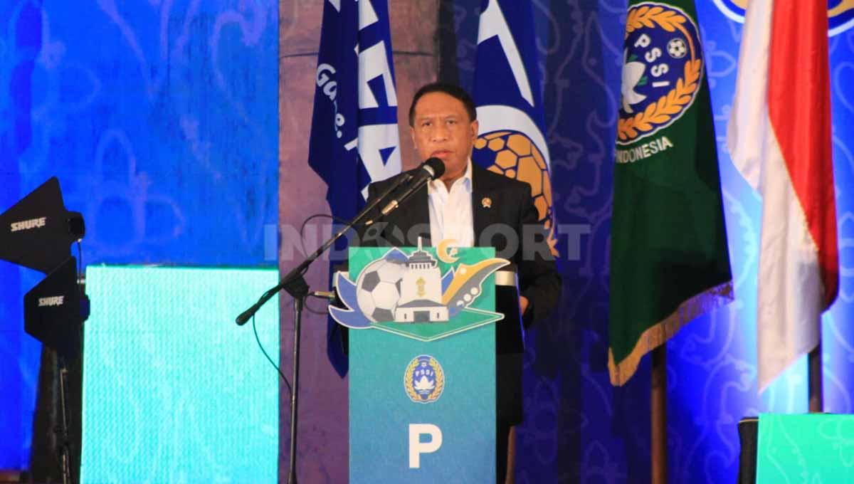 Menteri Pemuda dan Olahraga, Zainudin Amali saat Kongres Biasa PSSI 2022 di The Trans Luxury Hotel, Kota Bandung, Senin (30/05/22). Foto: Arif Rahman/Indosport.com