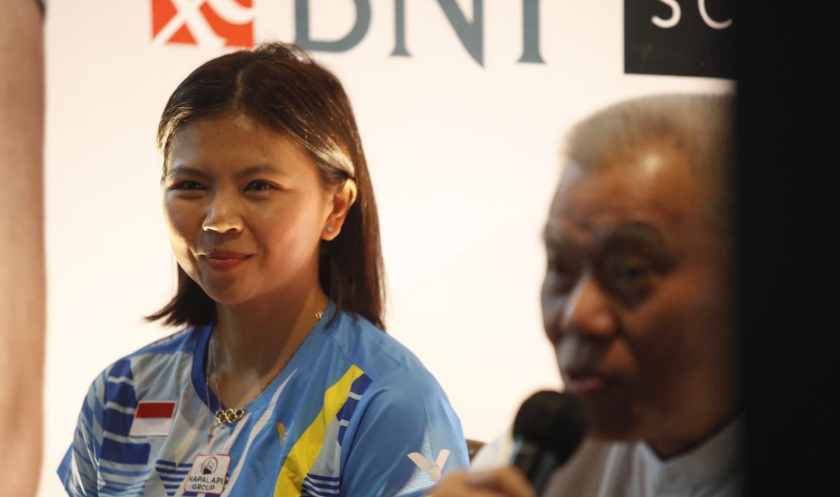 Legenda ganda putri Indonesia, Greysia Polii mengumumkan pensiun dari dunia bulutangkis pada acara konfrensi pers 
