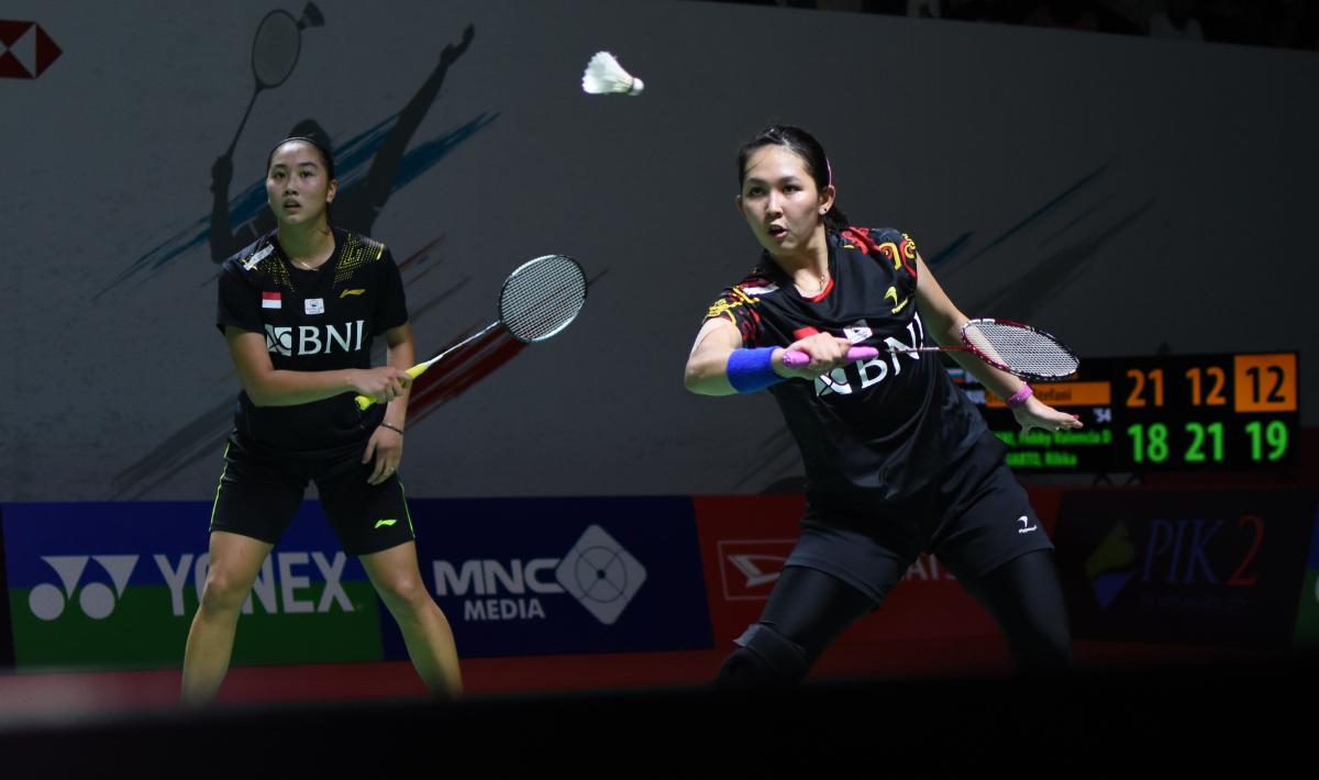 Indosport - Sektor ganda putri Indonesia nampaknya kini makin mengerikan setelah sejumlah wakilnya berhasil melejit di daftar ranking BWF, termasuk Febby/Ribka.