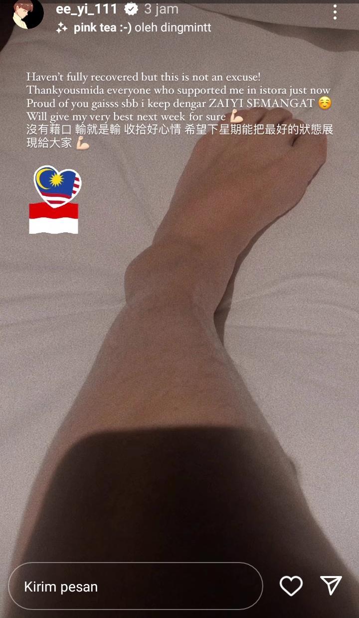 Kalah di Babak Pertama Indonesia Masters 2022, Teo Ee Yi unggah kondisi kakinya yang cedera. Copyright: Instagram Story @ee_yi_111