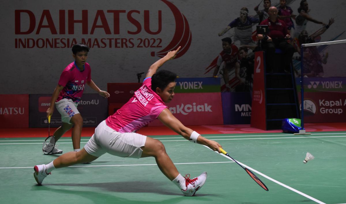 Berikut hasil Indonesia Masters 2022 antara Apriyani Rahayu/Siti Fadia Silva Ramadhanti vs Pearly Tan/Thinaah Muralitharan di babak semifinal, Sabtu (11/6/22). - INDOSPORT