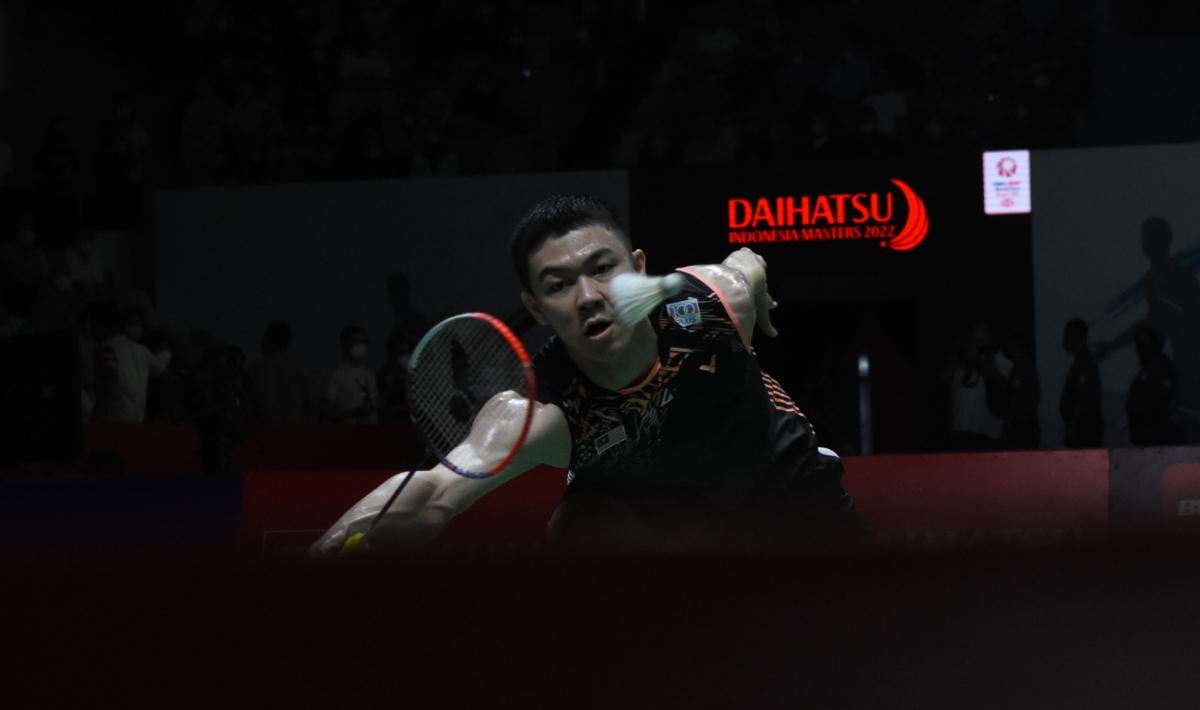 Malaysia berencana merotasi pemain di turnamen Badminton Asia Mixed Team Championships 2023, di mana  Lee Zii Jia rawan tergusur oleh jawara Indonesia Masters Super 100. Foto: Herry Ibrahim/INDOSPORT. - INDOSPORT