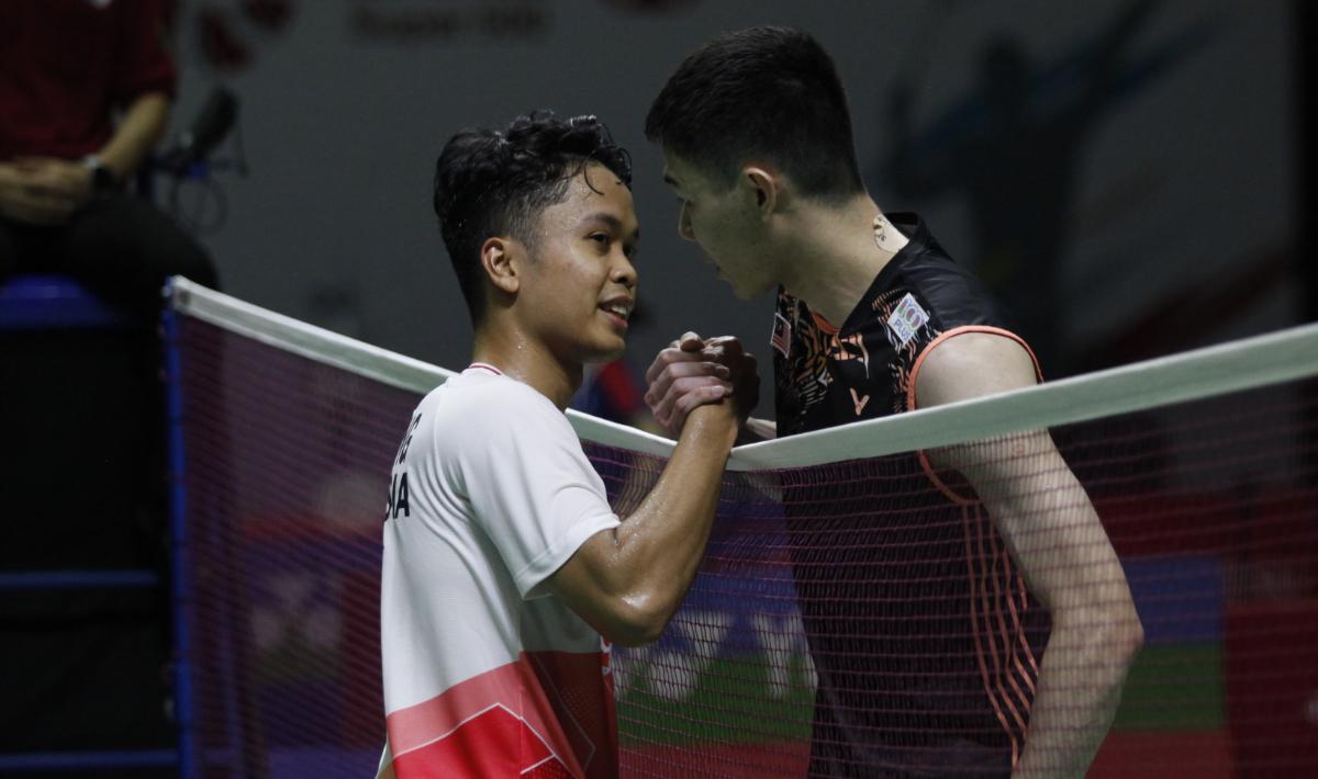 Tunggal putra Indonesia, Anthony Sinisuka Ginting, berhasil melenggang ke babak semifinal Indonesia Masters 2022.