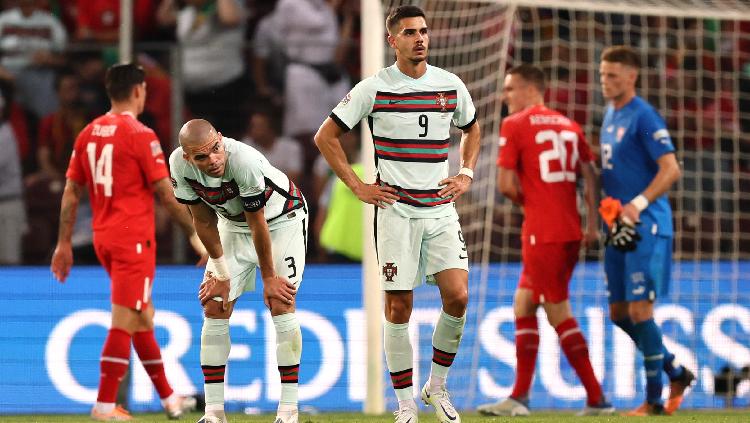 Pepe Portugal terlihat sedih setelah pertandingan REUTERS-Denis Balibouse - INDOSPORT