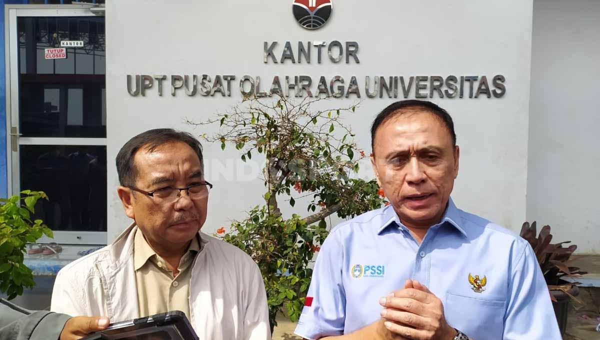 Ketua Umum PSSI, Mochamad Iriawan, meninjau Lapangan sepakbola UPI, Kota Bandung, yang akan dijadikan tempat training center (TC) Timnas Indonesia, Senin (13/06/22).