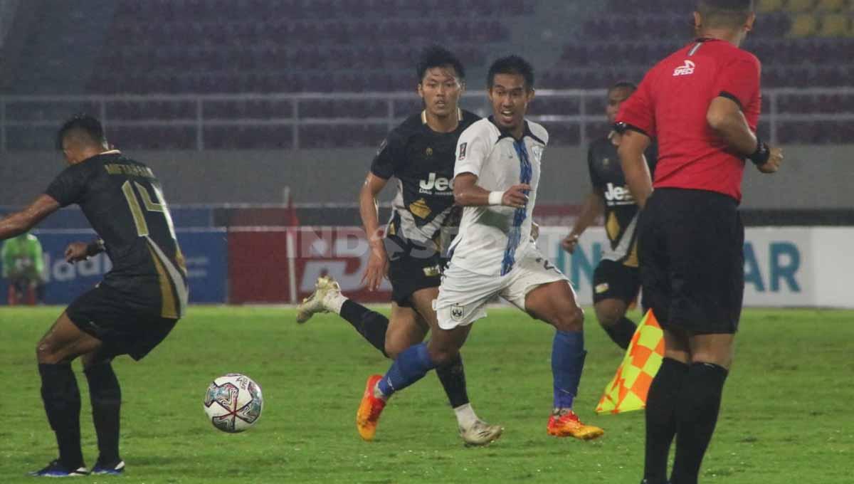 Dewa United bermain imbang 2-2 lawan PSIS Semarang dilaga perdana Grup A Piala Presiden 2022, Jumat (17/06/22) di Stadion Manahan, Solo. - INDOSPORT