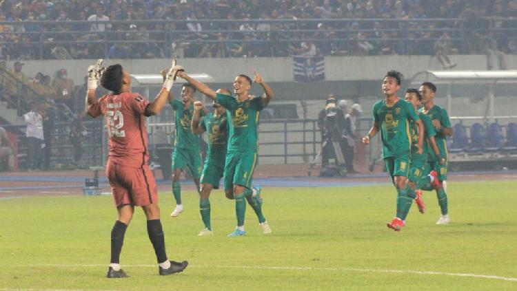 Termasuk bintang Persebaya, berikut tiga pemain asing debutan yang berpotensi buat kejutan di partai pembuka Liga 1 Indonesia musim 2022/23.