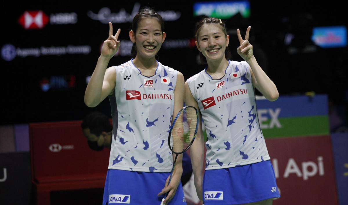 Pasangan Jepang, Nami Matsuyama/Chiharu Shida berhasil menjadi juara sektor ganda putri Indonesia Open 2022 di Istora Senayan, Minggu (19/06/22). - INDOSPORT