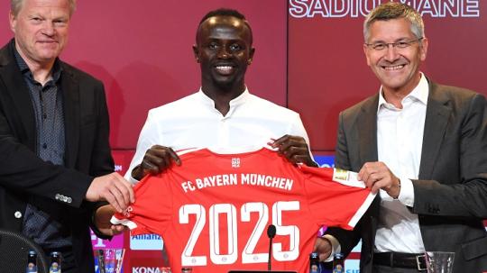 Sadio Mane resmi diperkenalkan oleh Bayern Munchen (REUTERS/Andreas Gebert)